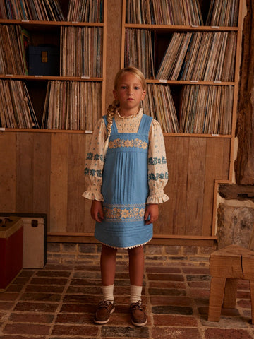 [아폴리나] Vittoria Apron Shift 드레스 - Nordic Blue APOVITNORA25