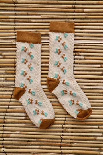 Caramel flower parade socks