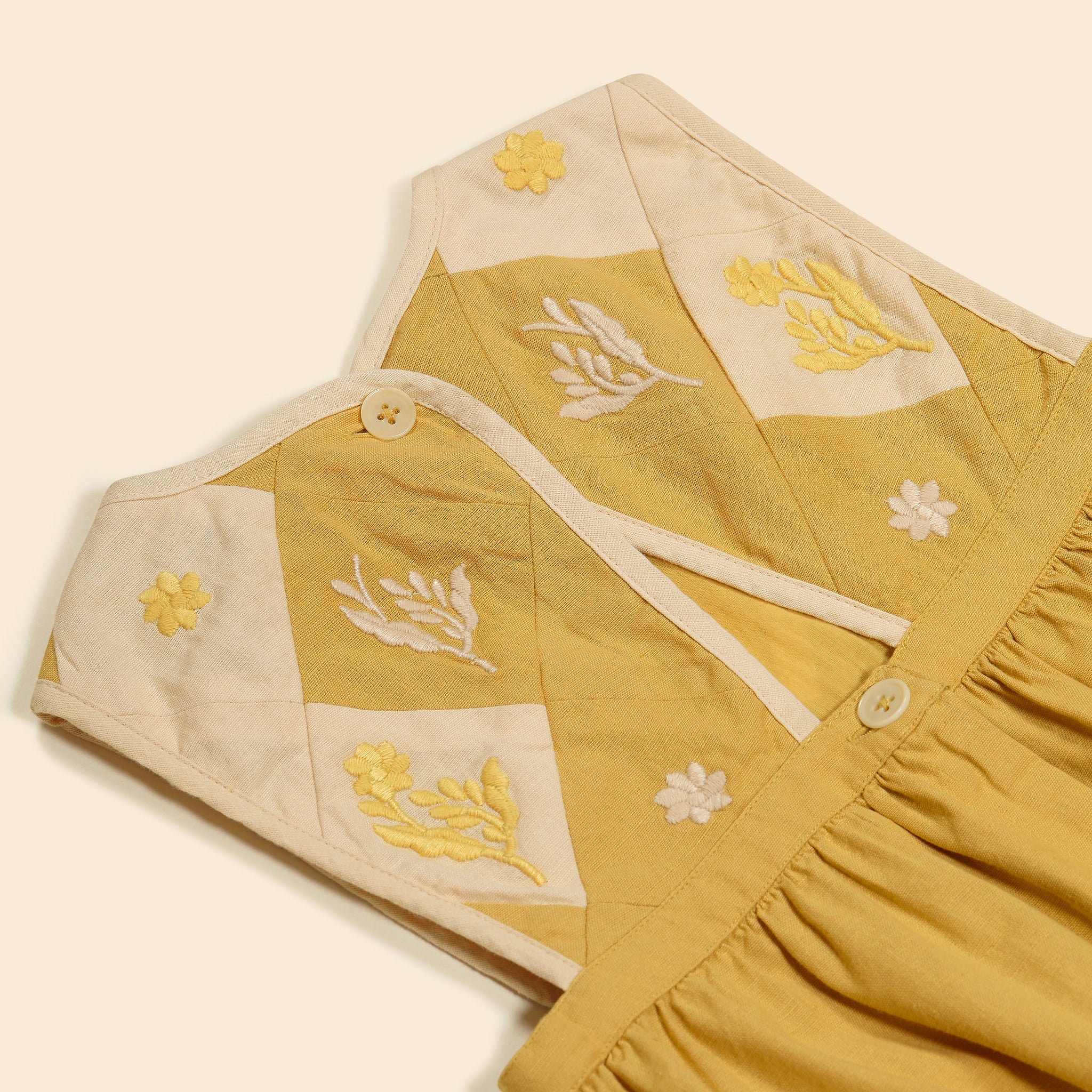 Bibi Panelled Pinafore - Honey – 큐레이트(KURATE)