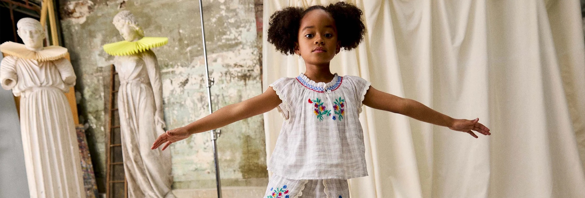 slider image slider_item_PKF4fi